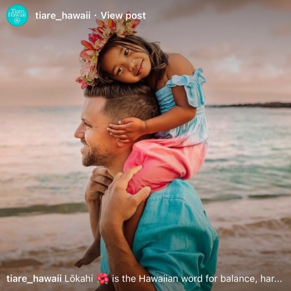 Tiare Hawaii Mommy and Me Matching Dresses in Gradasi Soft Rainbow - Picture 16 of 17